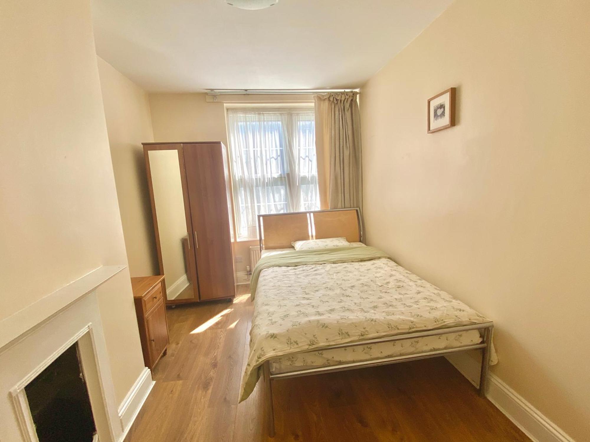 Separate Rooms By The Thames London Kültér fotó